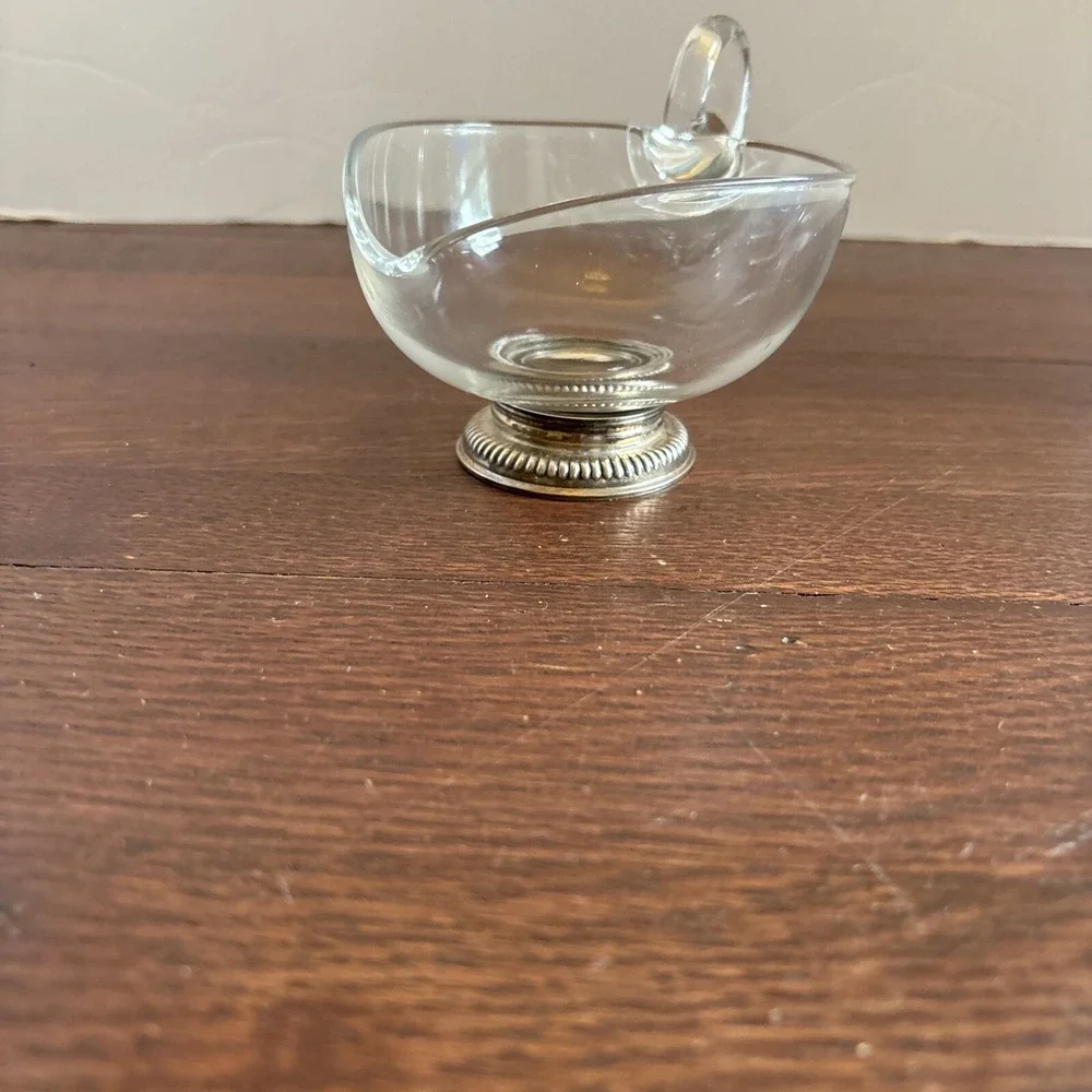 Gravy‎ Boat with Sterling Silver Base Sauce Server Heart Shaped Glass Marked